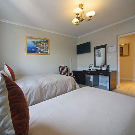 Savoy Lodge Kaapstad Buitenkant foto